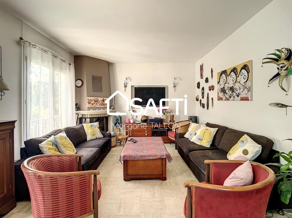 Achat maison à vendre 4 chambres 130 m² - Maisons-Alfort