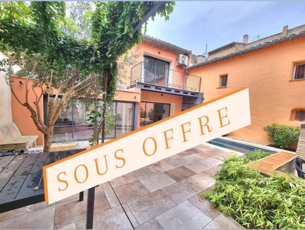 Achat maison à vendre 3 chambres 136 m² - Saint-Laurent-d'Aigouze