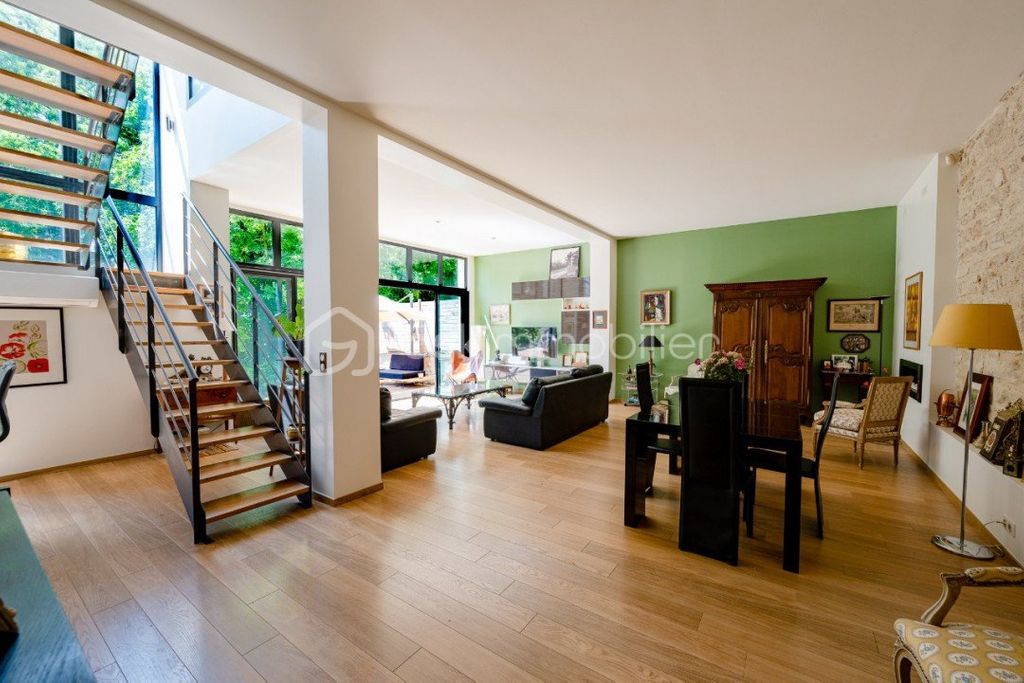 Achat maison à vendre 3 chambres 138 m² - Saint-Maurice