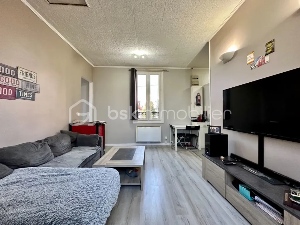 Achat appartement à vendre 3 pièces 44 m² - Villeneuve-le-Roi