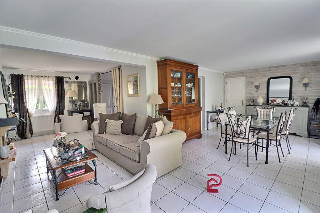 Achat maison à vendre 4 chambres 107 m² - Rambouillet