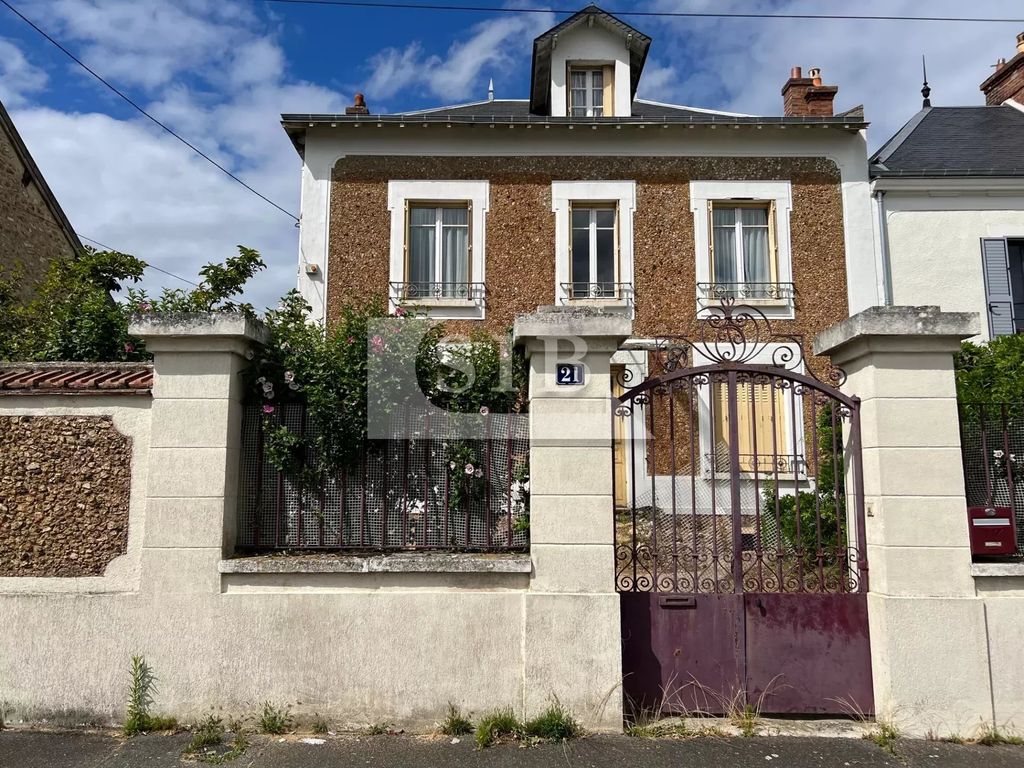 Achat maison à vendre 3 chambres 170 m² - La Ville-du-Bois