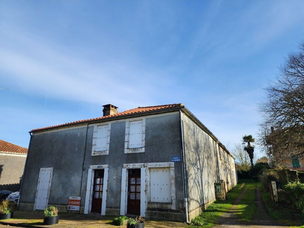 Achat maison à vendre 4 chambres 120 m² - Saint-Juire-Champgillon