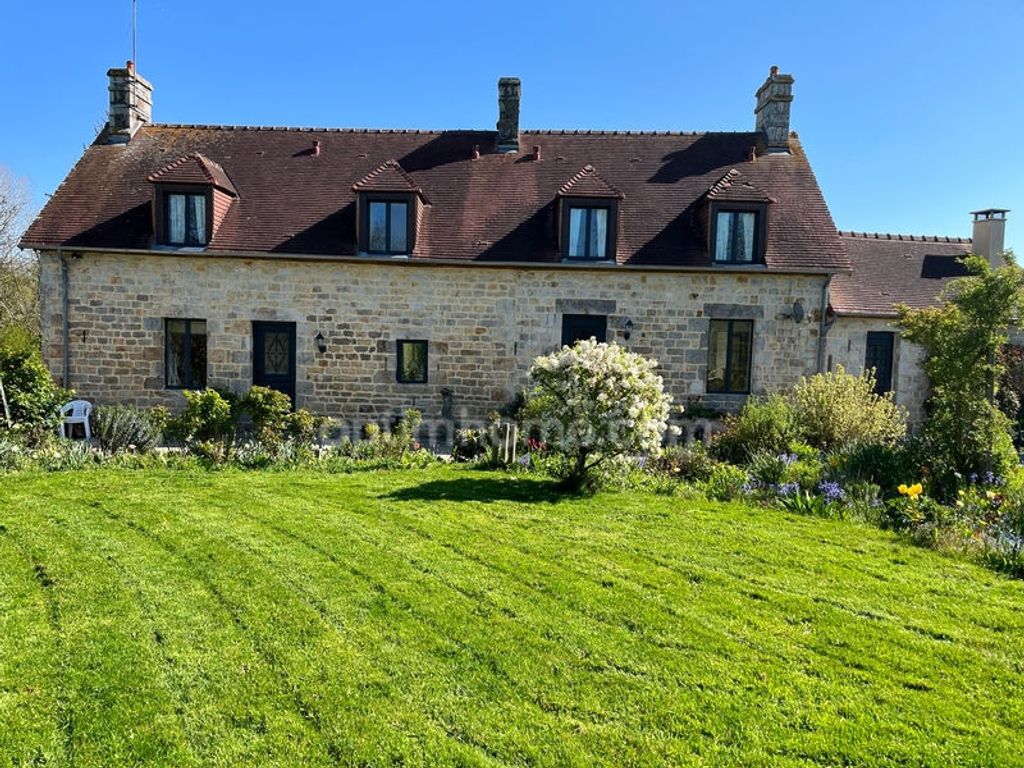 Achat maison à vendre 5 chambres 206 m² - Bagnoles-de-l'Orne-Normandie