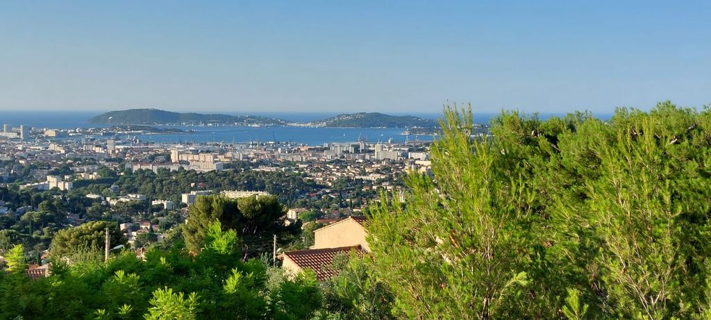 Achat maison à vendre 2 chambres 125 m² - Toulon