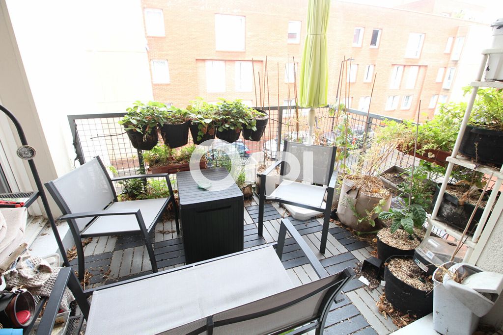 Achat appartement à vendre 2 pièces 50 m² - Guyancourt