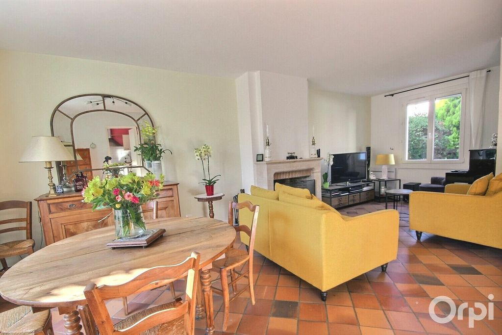 Achat maison à vendre 3 chambres 100 m² - Montigny-le-Bretonneux