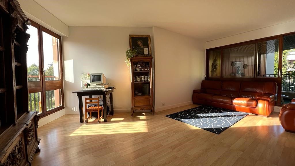 Achat appartement à vendre 4 pièces 75 m² - Le Chesnay