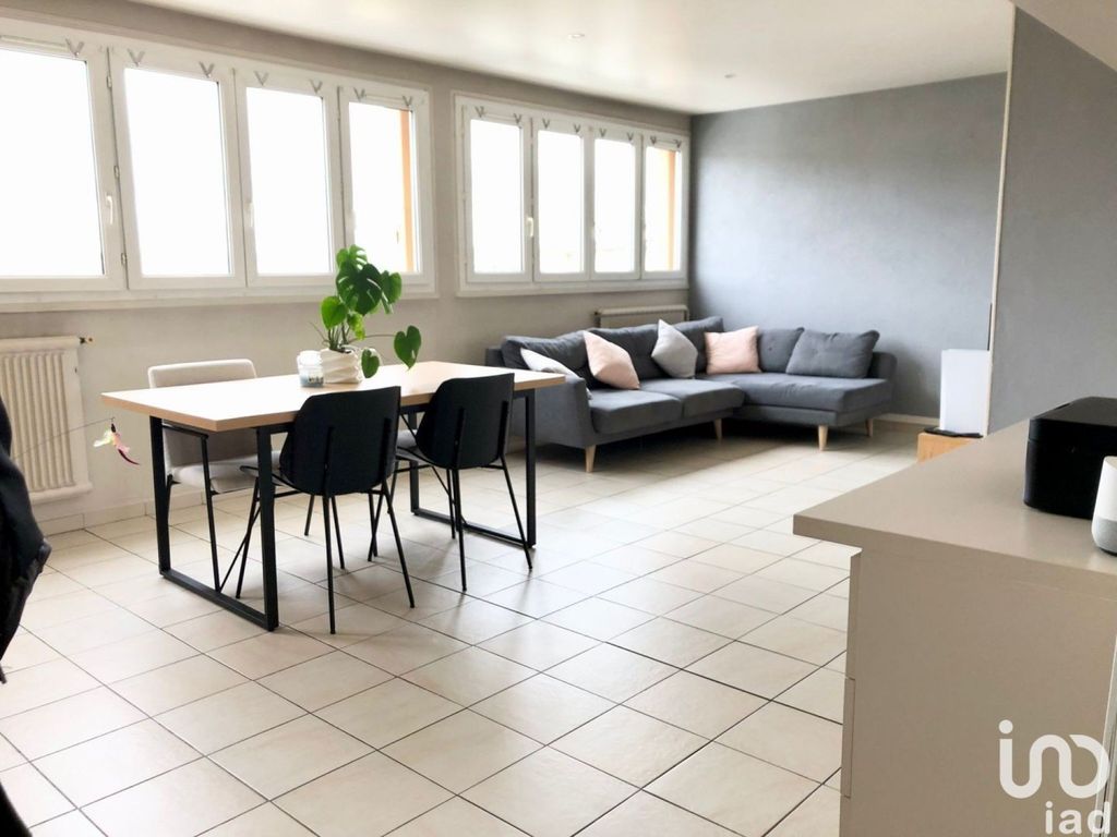 Achat appartement à vendre 3 pièces 68 m² - Neuilly-sur-Marne