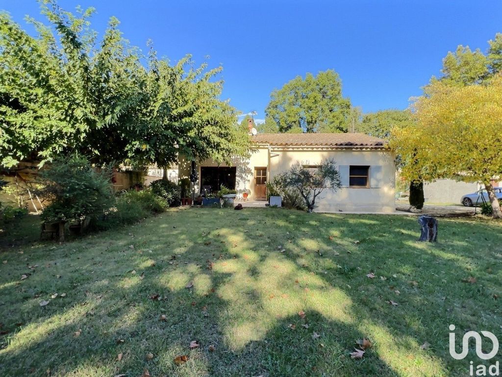 Achat maison à vendre 4 chambres 164 m² - Saint-Rémy-de-Provence