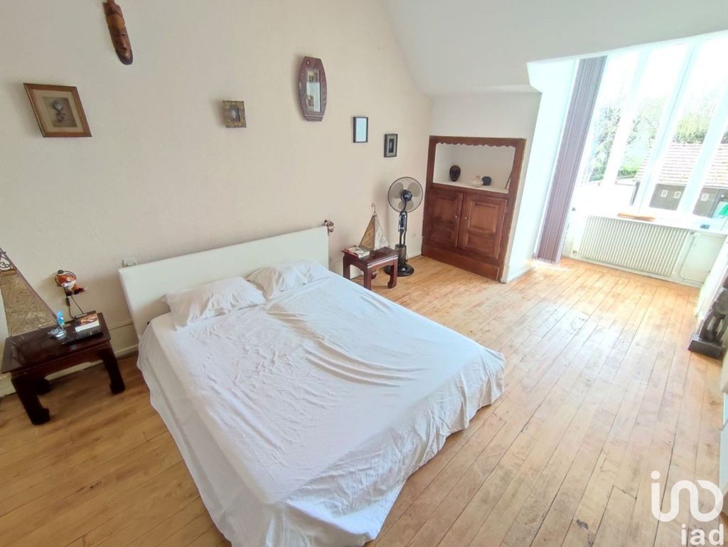 Achat maison à vendre 5 chambres 239 m² - Chartres