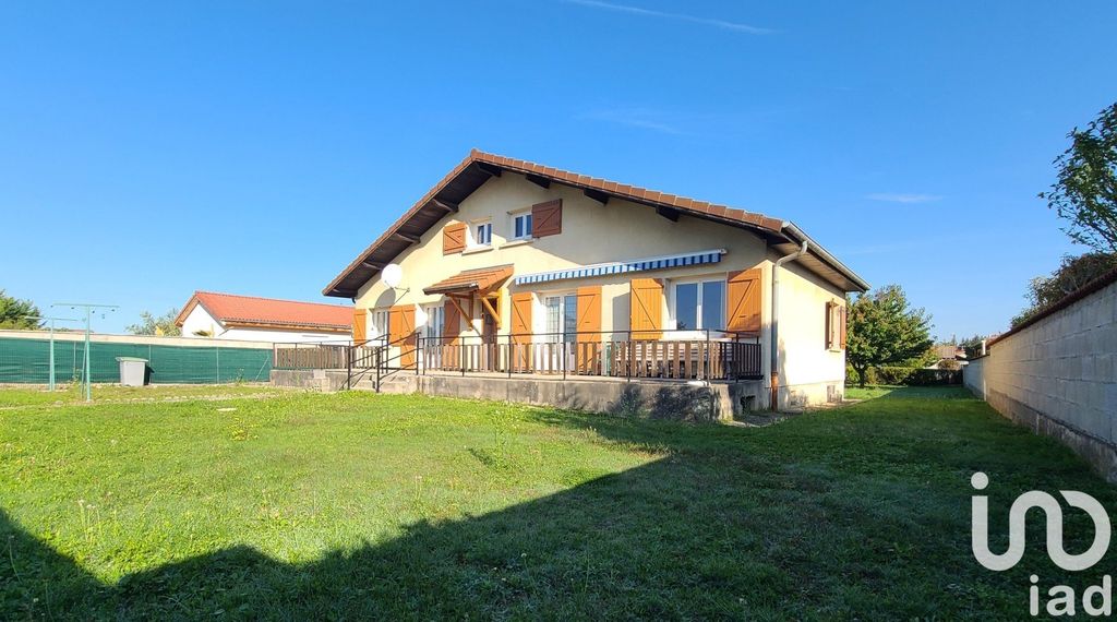 Achat maison à vendre 5 chambres 144 m² - Saint-Siméon-de-Bressieux