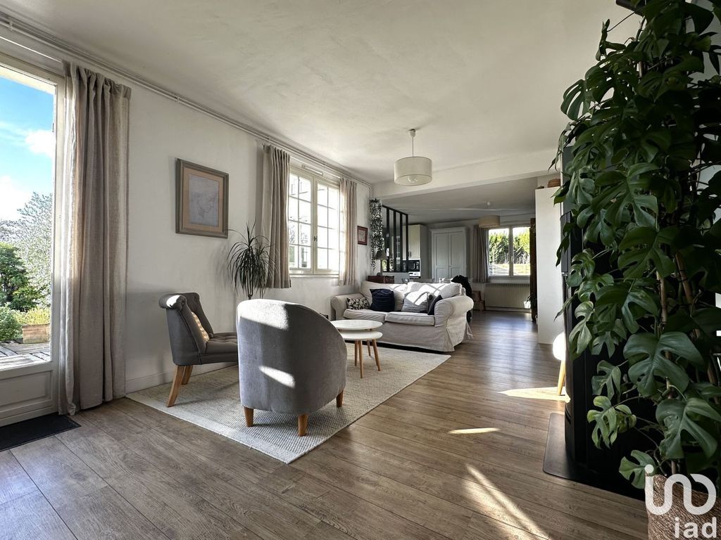 Achat maison à vendre 6 chambres 150 m² - Villebernier