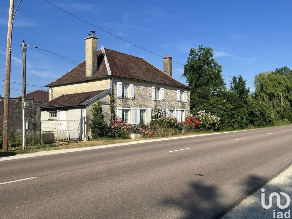 Achat maison à vendre 2 chambres 105 m² - La Villeneuve-au-Chêne