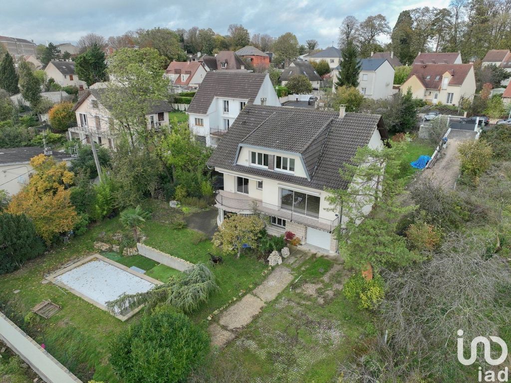 Achat maison à vendre 6 chambres 353 m² - Montfermeil