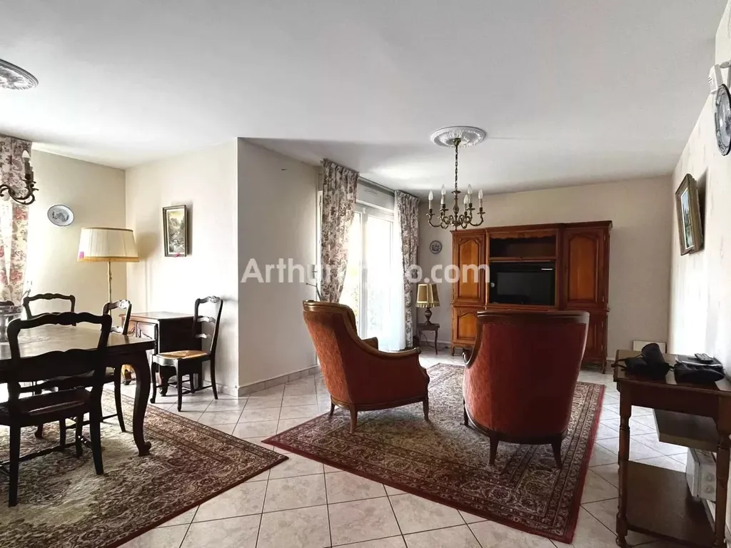 Achat appartement à vendre 6 pièces 111 m² - Saint-Apollinaire