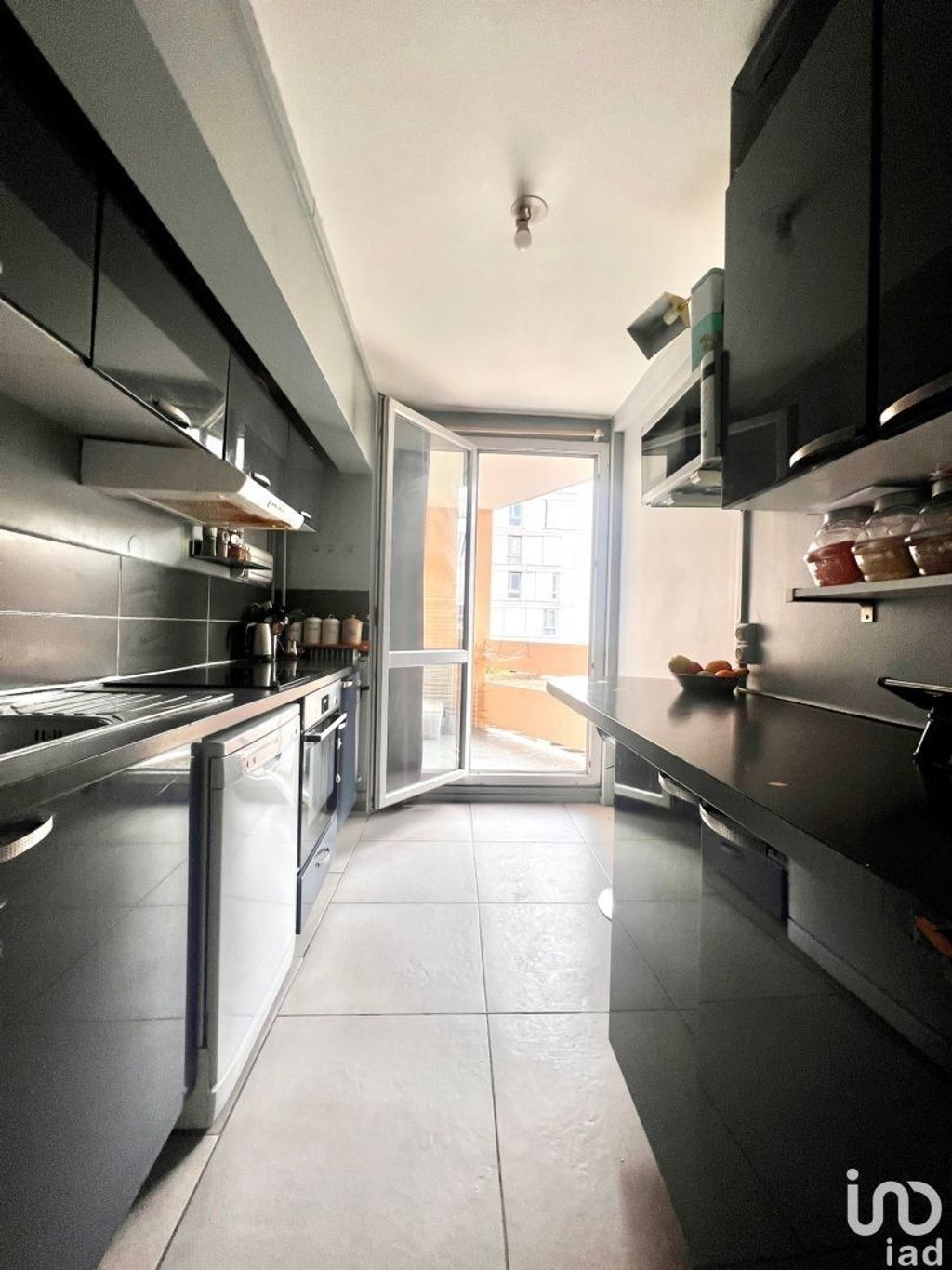 Achat appartement à vendre 3 pièces 66 m² - Corbeil-Essonnes