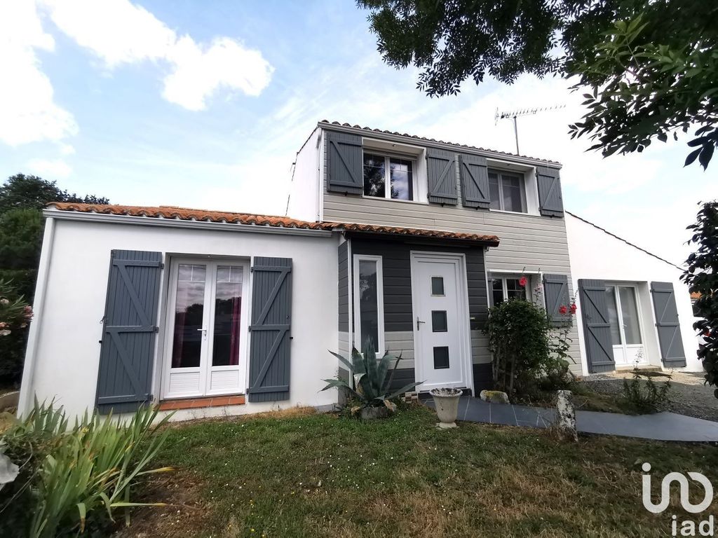 Achat maison à vendre 5 chambres 153 m² - Le Fenouiller