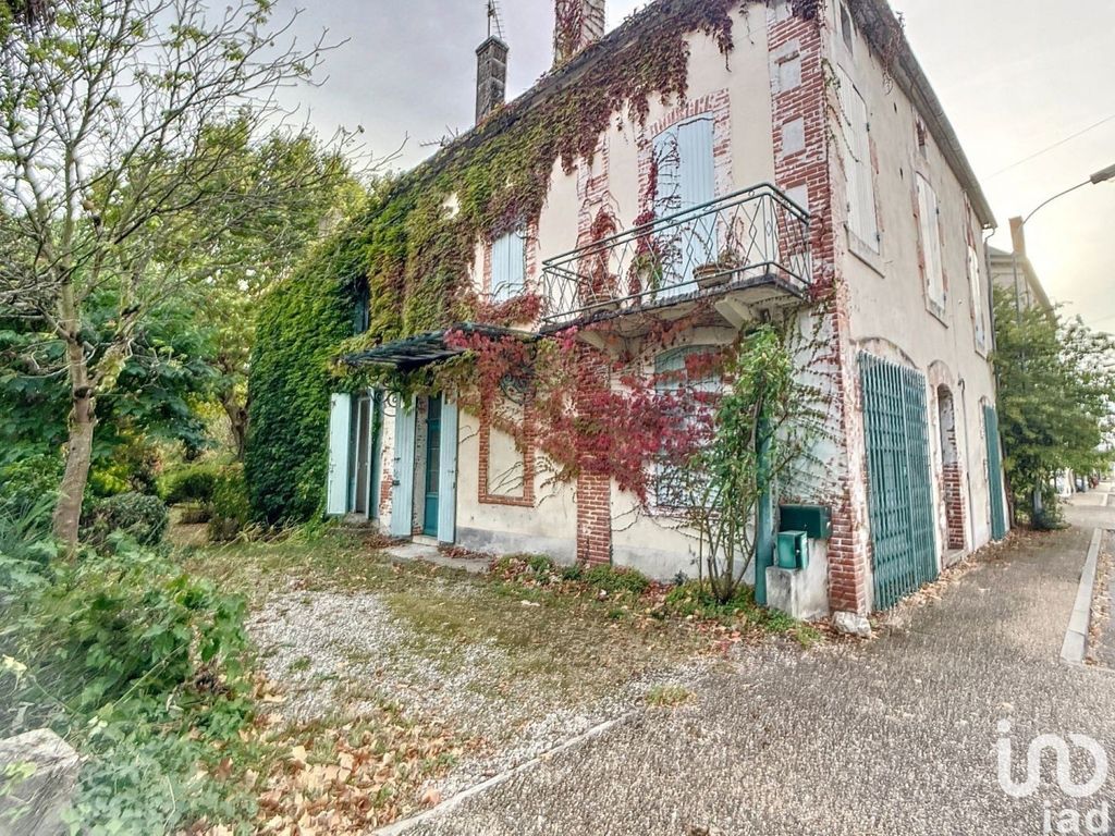 Achat maison à vendre 6 chambres 225 m² - Dausse