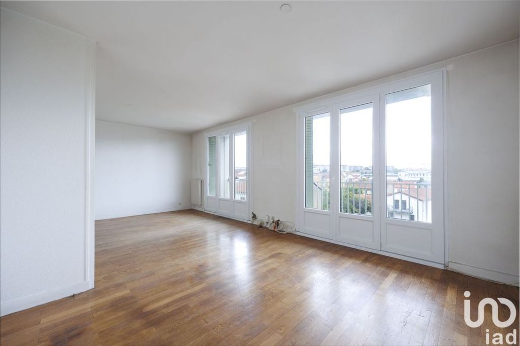 Achat appartement à vendre 4 pièces 86 m² - Lyon 8ème arrondissement