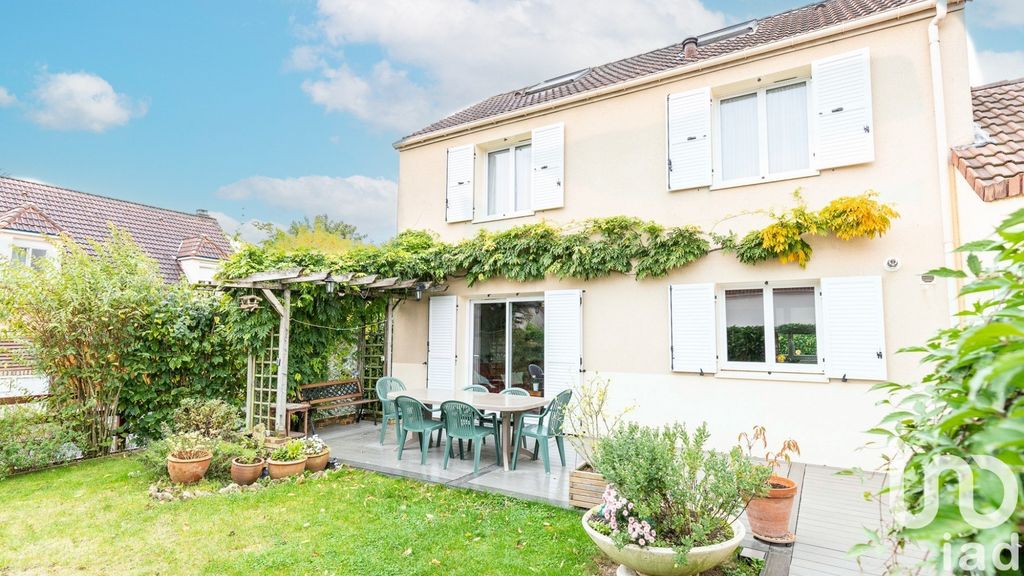 Achat maison à vendre 4 chambres 117 m² - Saint-Pierre-du-Perray