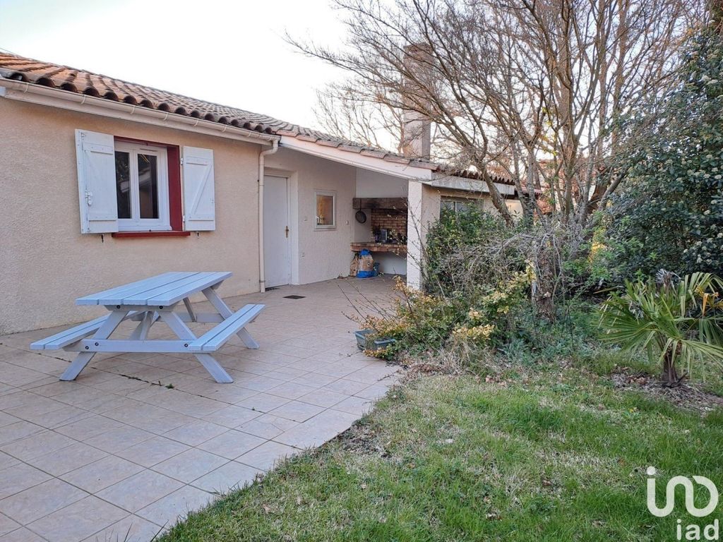 Achat maison à vendre 4 chambres 108 m² - Merville