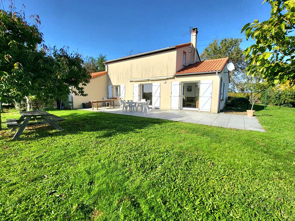 Achat maison à vendre 4 chambres 135 m² - Brissac-Loire-Aubance