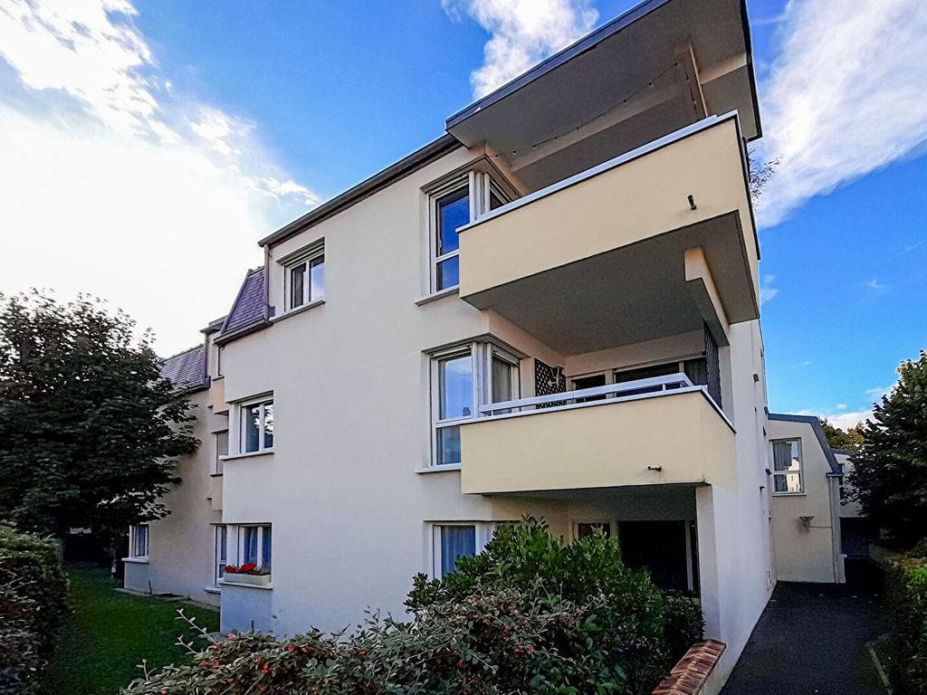 Achat appartement à vendre 3 pièces 75 m² - Rueil-Malmaison