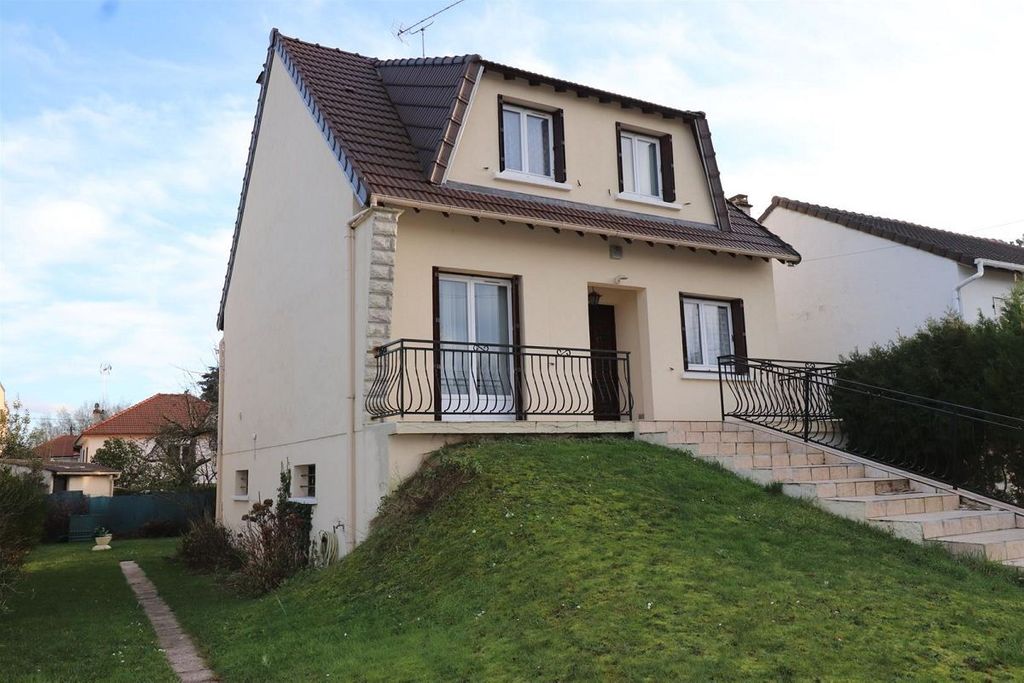 Achat maison à vendre 3 chambres 110 m² - Gretz-Armainvilliers