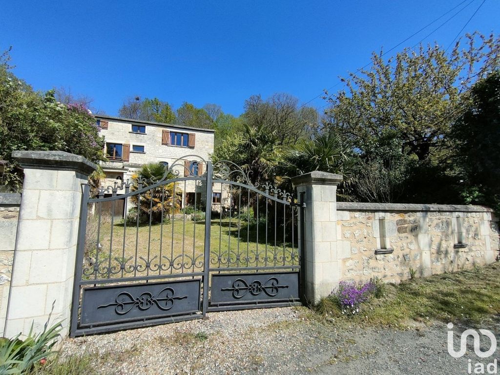 Achat maison à vendre 5 chambres 130 m² - Saint-Clément-des-Levées