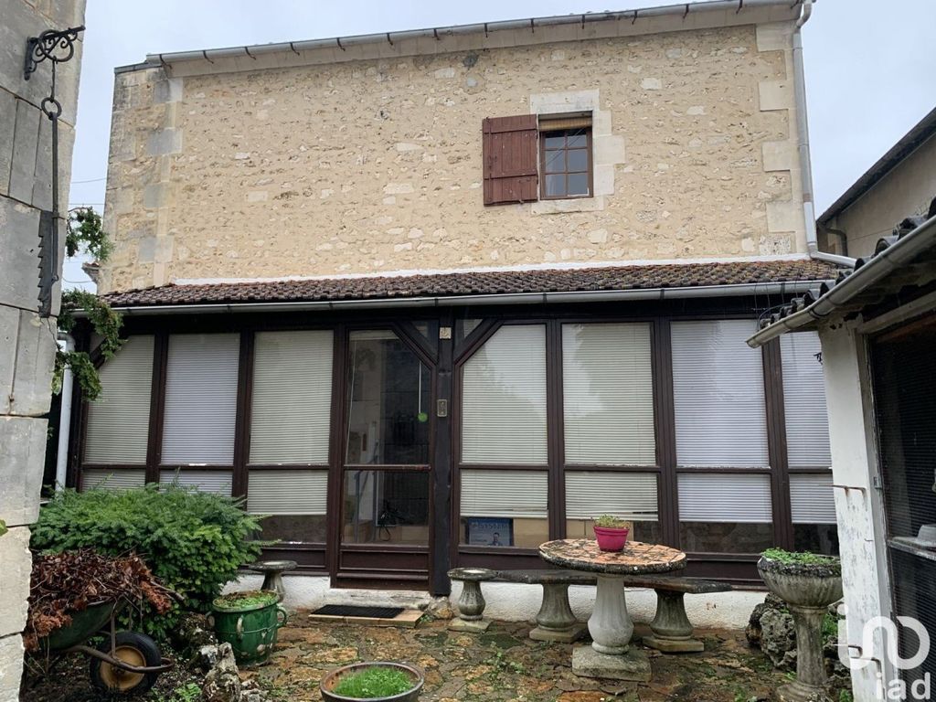 Achat maison à vendre 2 chambres 80 m² - Châteauneuf-sur-Charente