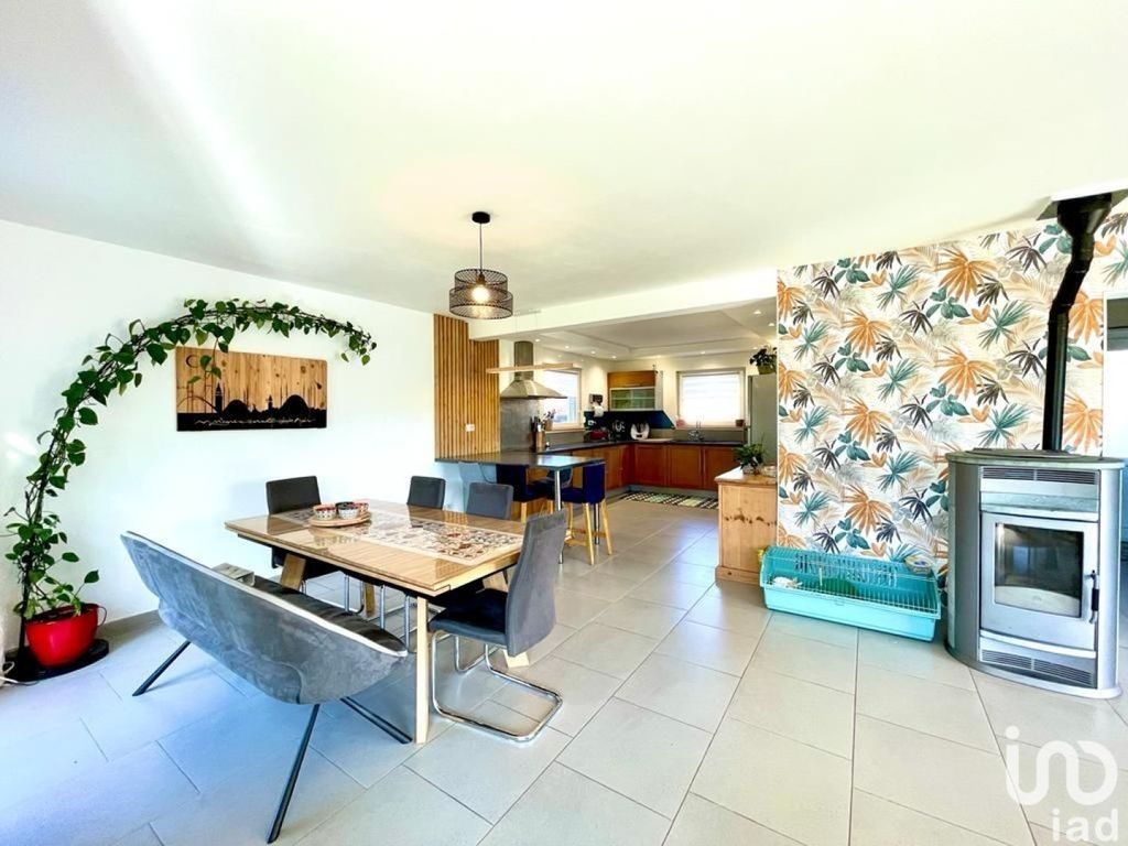 Achat maison à vendre 4 chambres 128 m² - Soultz-sous-Forêts
