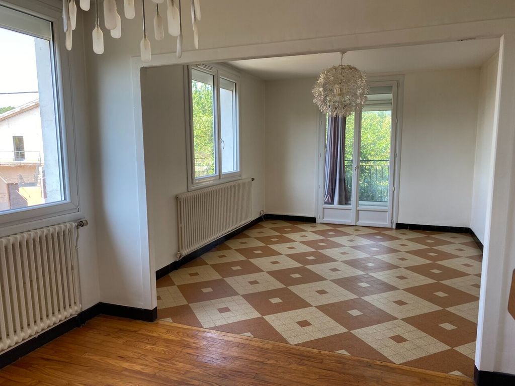 Achat maison à vendre 2 chambres 70 m² - Saint-Étienne-de-Fontbellon