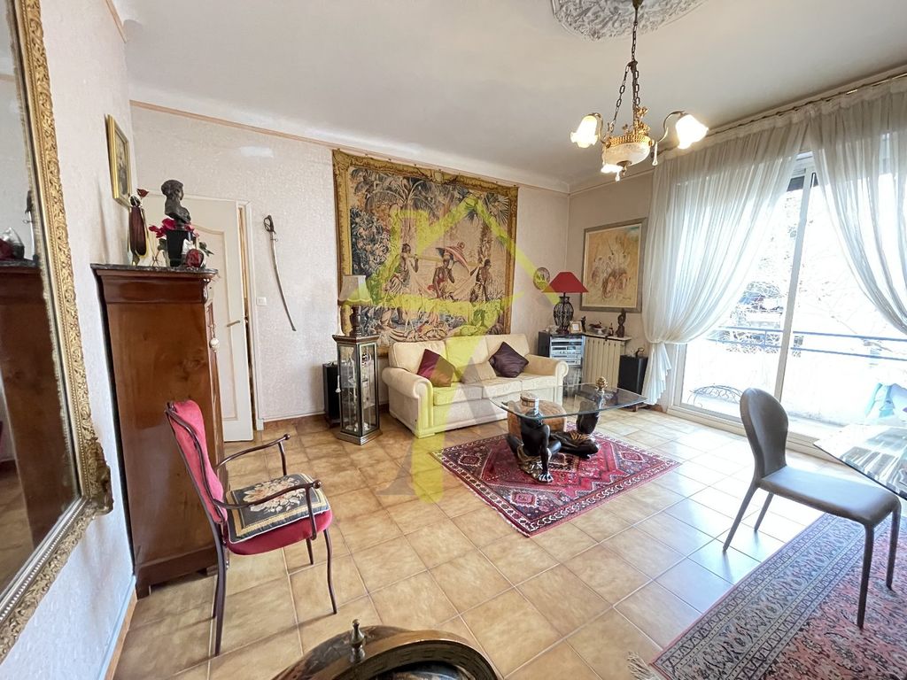 Achat appartement à vendre 3 pièces 92 m² - Marseille 1er arrondissement