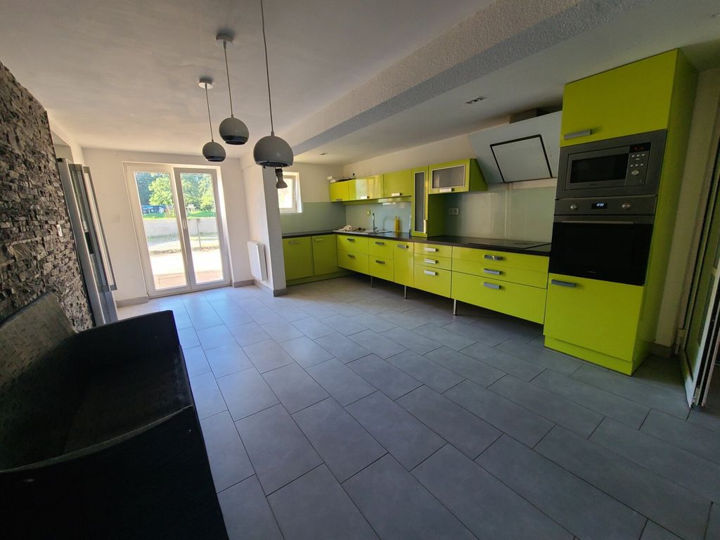 Achat maison à vendre 6 chambres 332 m² - Novillard