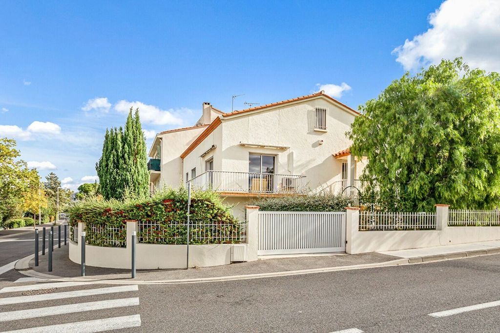 Achat maison à vendre 5 chambres 215 m² - Perpignan