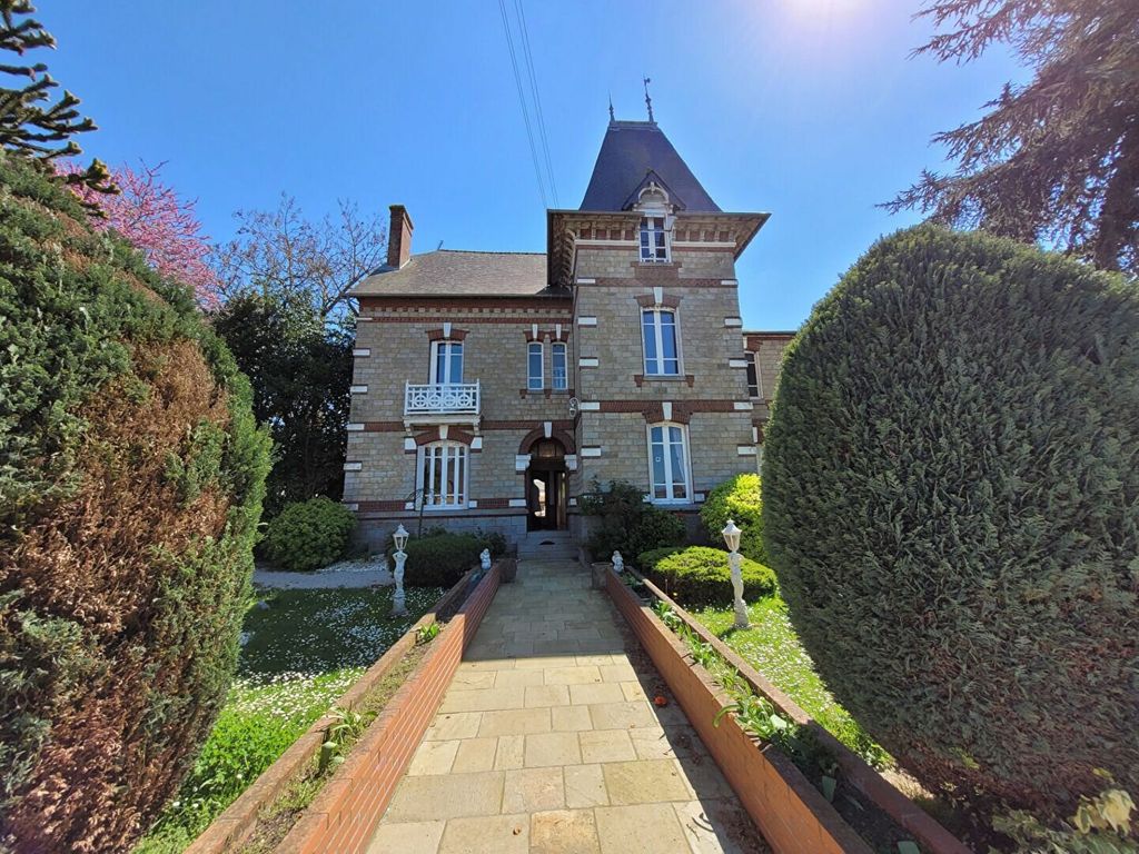 Achat maison à vendre 7 chambres 288 m² - La Guerche-de-Bretagne