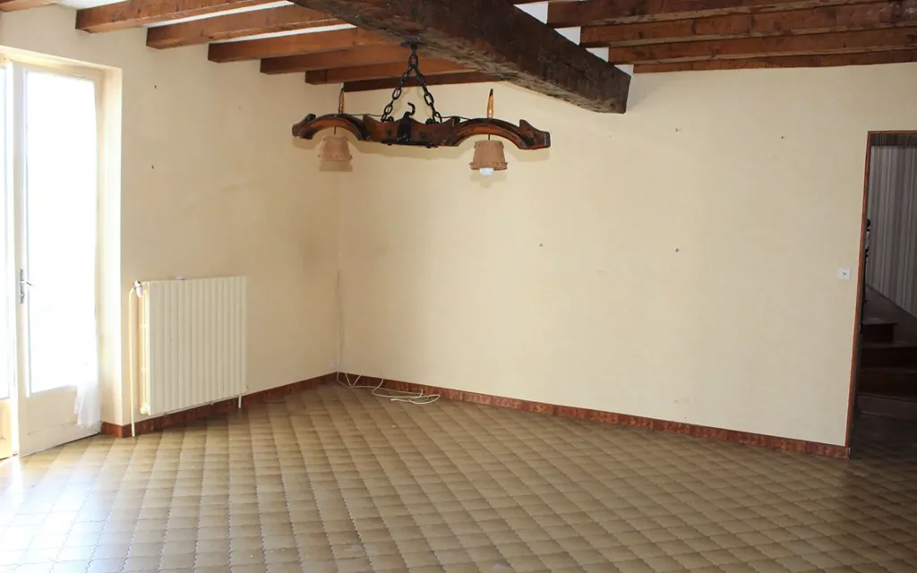 Achat maison à vendre 2 chambres 99 m² - Mérigny