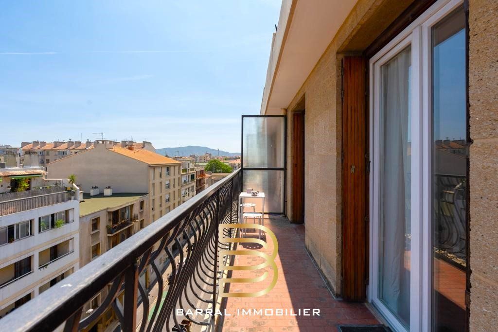 Achat appartement à vendre 4 pièces 82 m² - Marseille 1er arrondissement