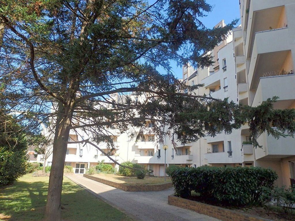 Achat appartement à vendre 2 pièces 57 m² - Sannois