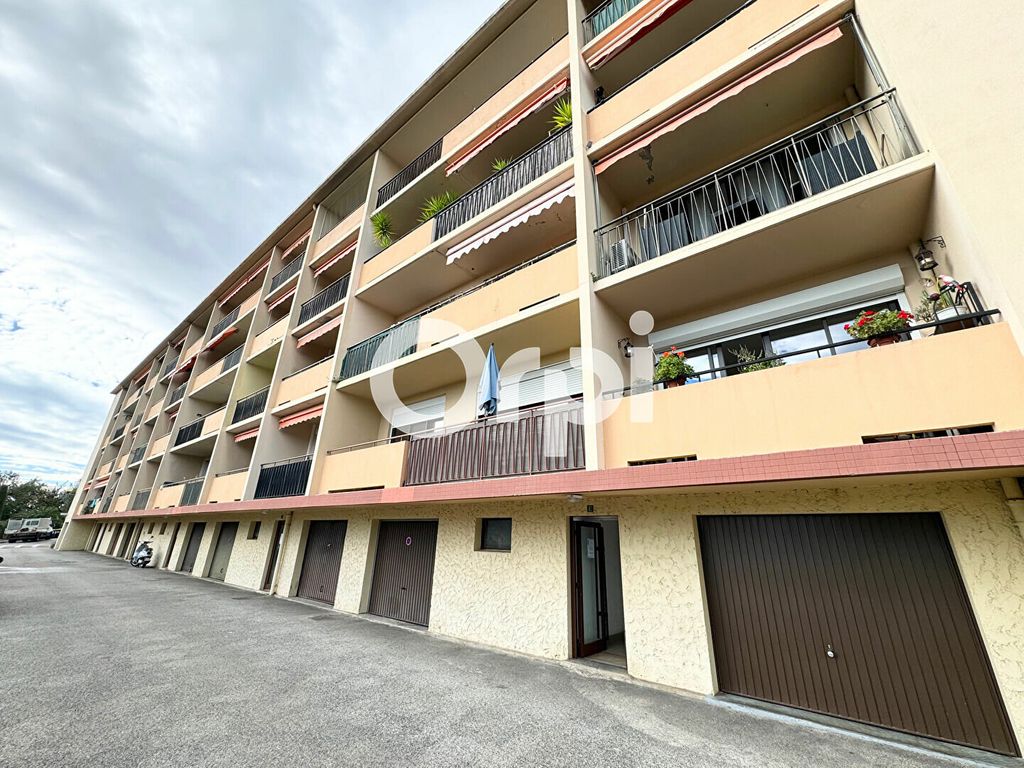 Achat appartement à vendre 3 pièces 70 m² - Grasse