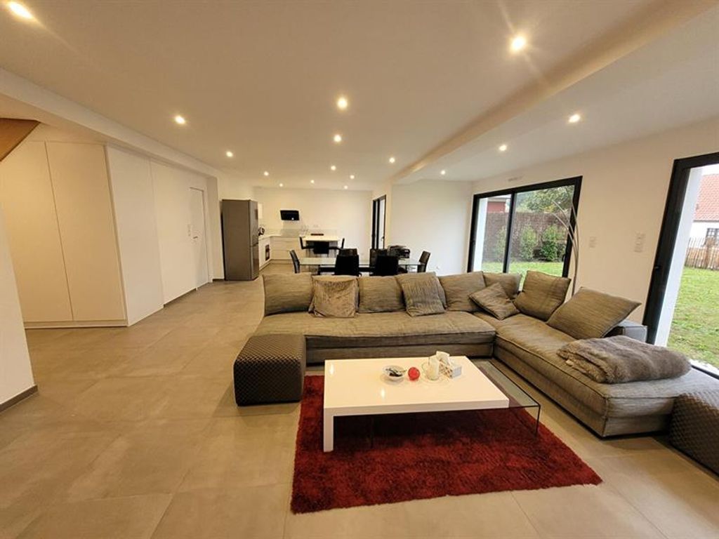 Achat maison à vendre 5 chambres 150 m² - Verton