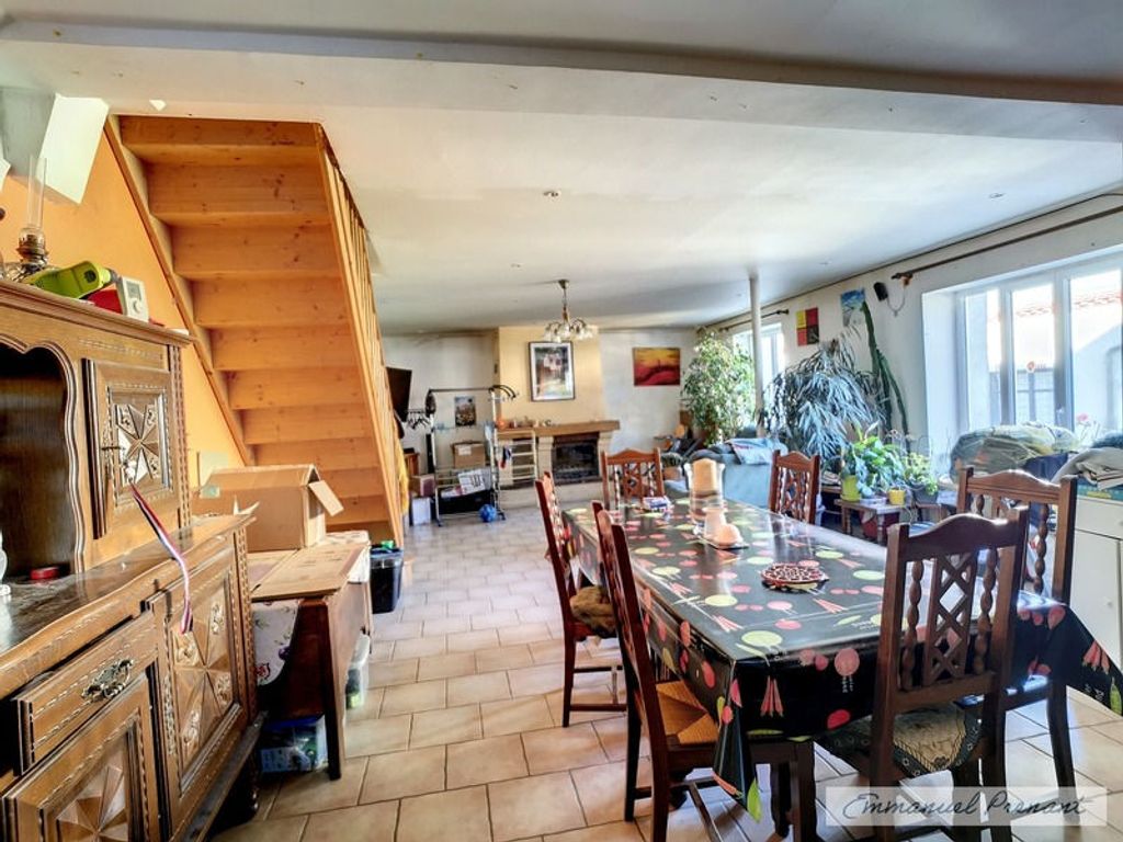Achat maison à vendre 4 chambres 160 m² - Montreuil-le-Henri