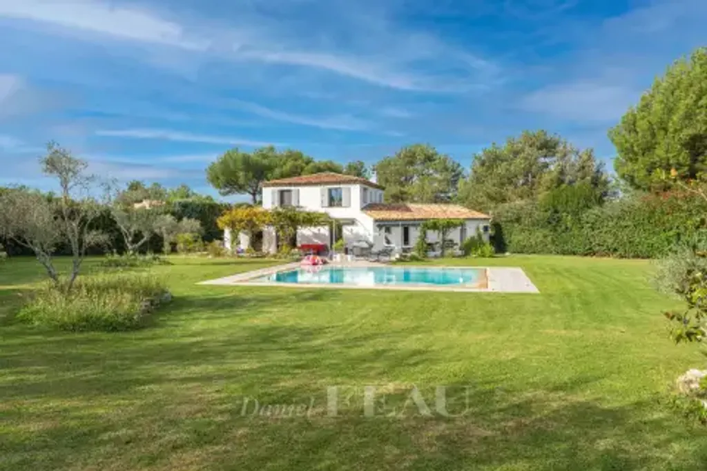 Achat maison à vendre 4 chambres 225 m² - Aix-en-Provence