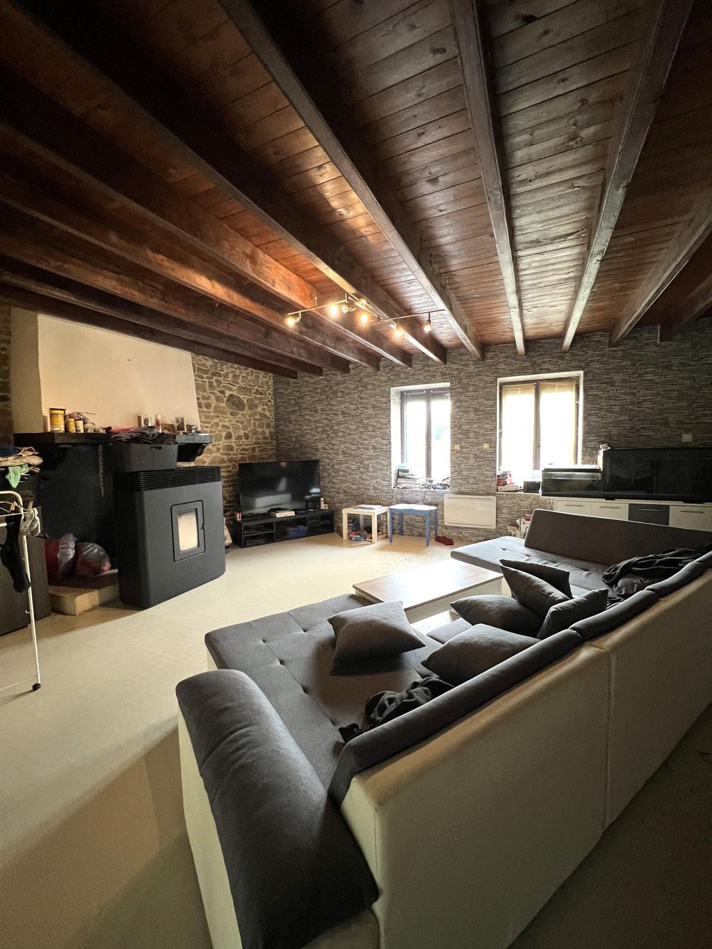 Achat maison à vendre 4 chambres 130 m² - Saint-Aubin-des-Châteaux