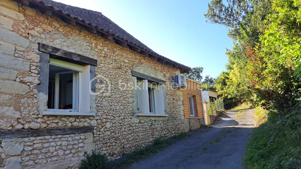 Achat maison à vendre 4 chambres 115 m² - Saint-Astier