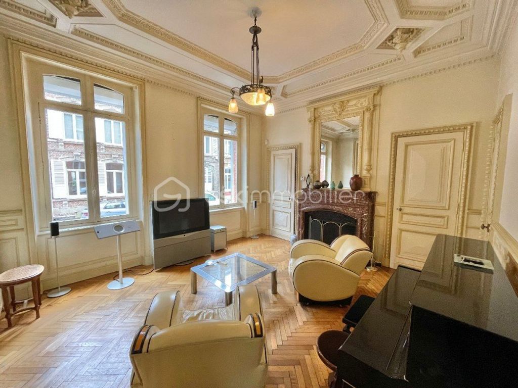 Achat maison à vendre 6 chambres 313 m² - Amiens