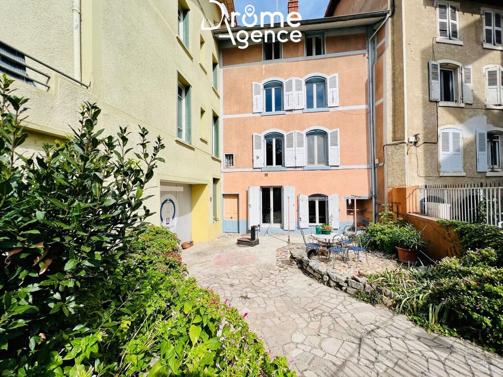 Achat maison à vendre 2 chambres 95 m² - Romans-sur-Isère