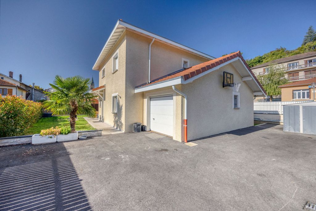 Achat maison à vendre 4 chambres 147 m² - Vinay