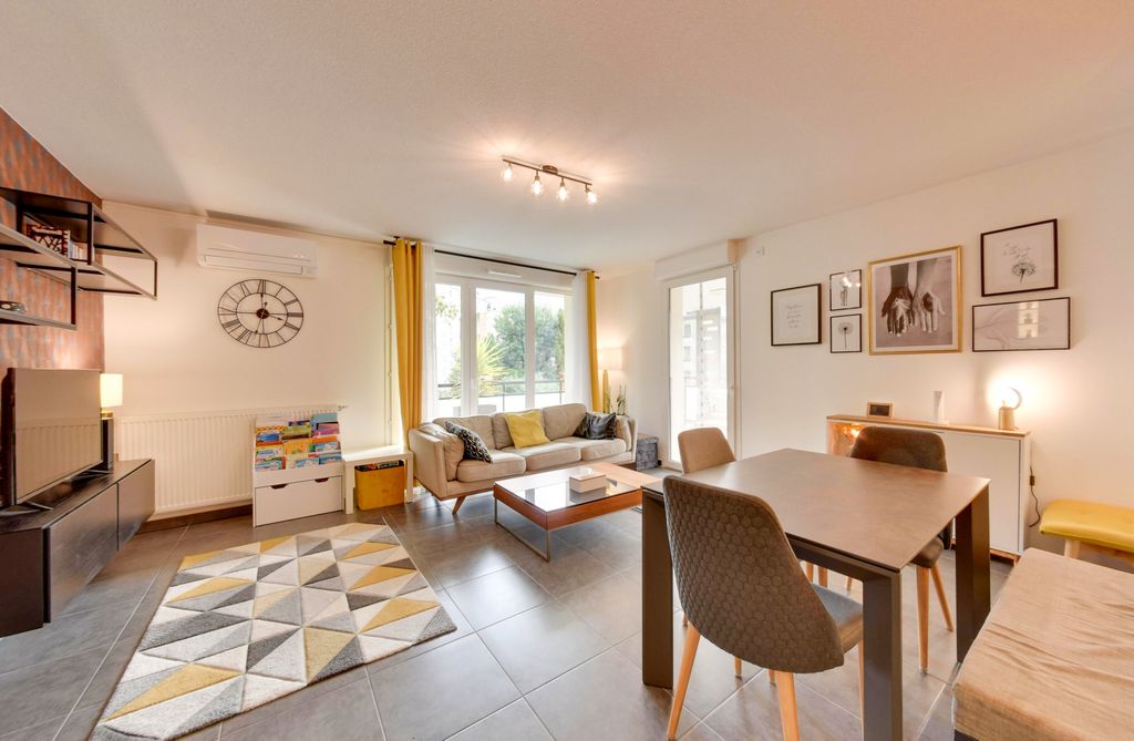 Achat appartement à vendre 4 pièces 85 m² - Saint-Égrève